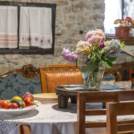 Bujtina Kodiket Guesthouse Berat Eksteriør bilde