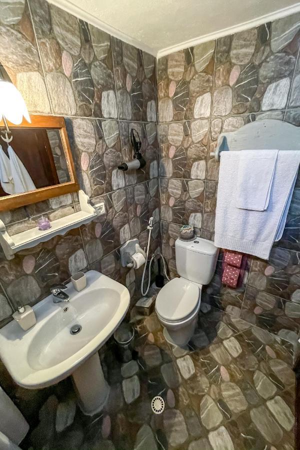 Bujtina Kodiket Guesthouse Berat Eksteriør bilde