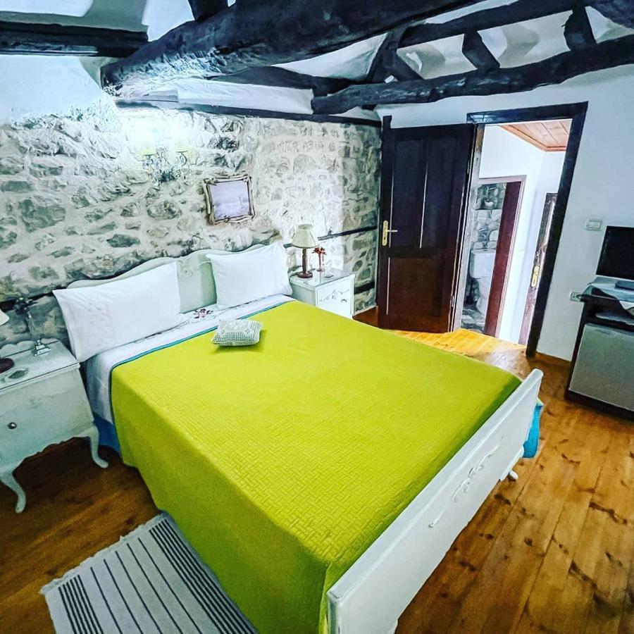 Bujtina Kodiket Guesthouse Berat Eksteriør bilde