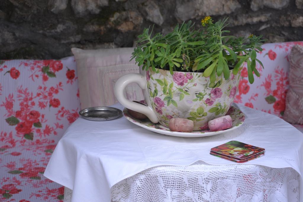 Bujtina Kodiket Guesthouse Berat Eksteriør bilde