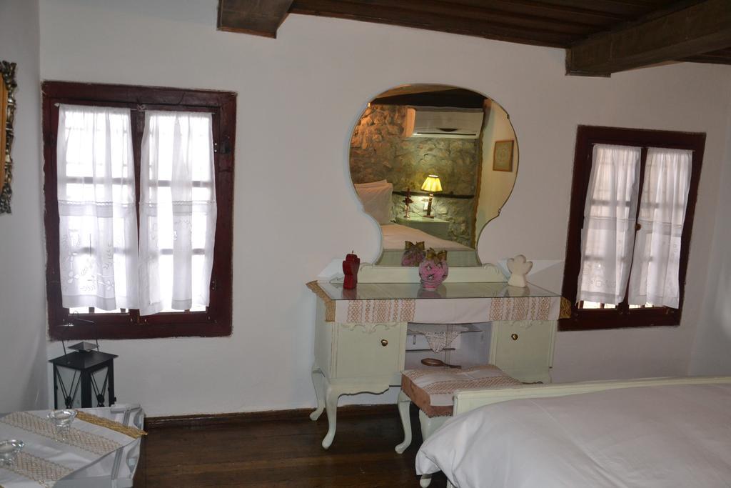 Bujtina Kodiket Guesthouse Berat Eksteriør bilde