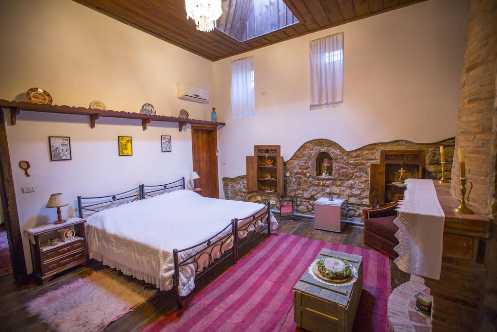 Bujtina Kodiket Guesthouse Berat Rom bilde
